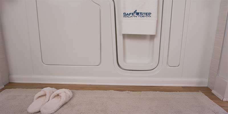 Safe Step Walk In Tub Review With Pricing Retirement Living