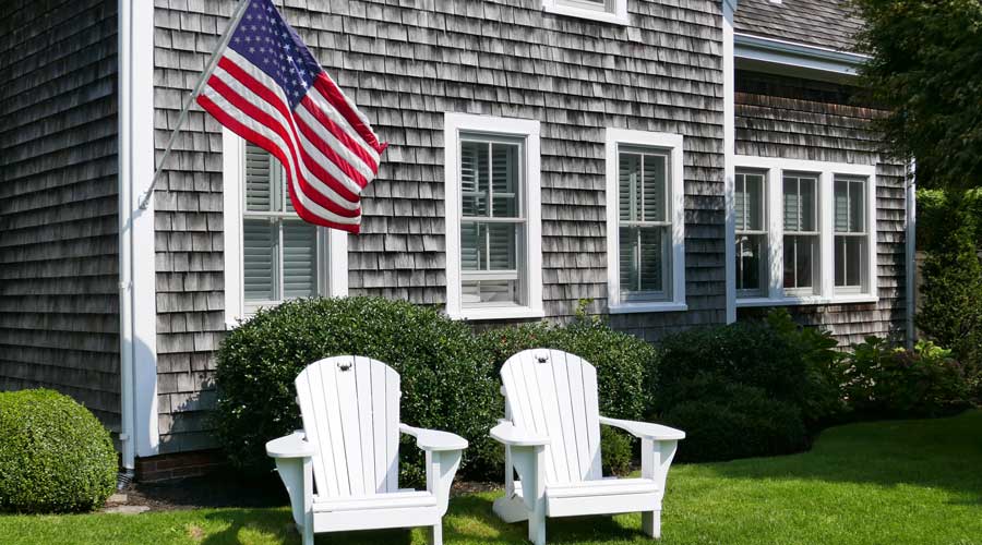 house with flag