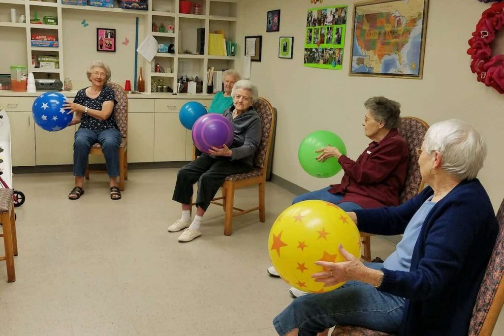 Structured lifestyle programs may help older adults slow aging, study finds