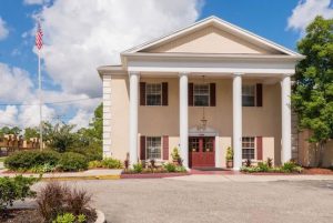 Heartland Health Care Center of South Jacksonville | Retirement Living