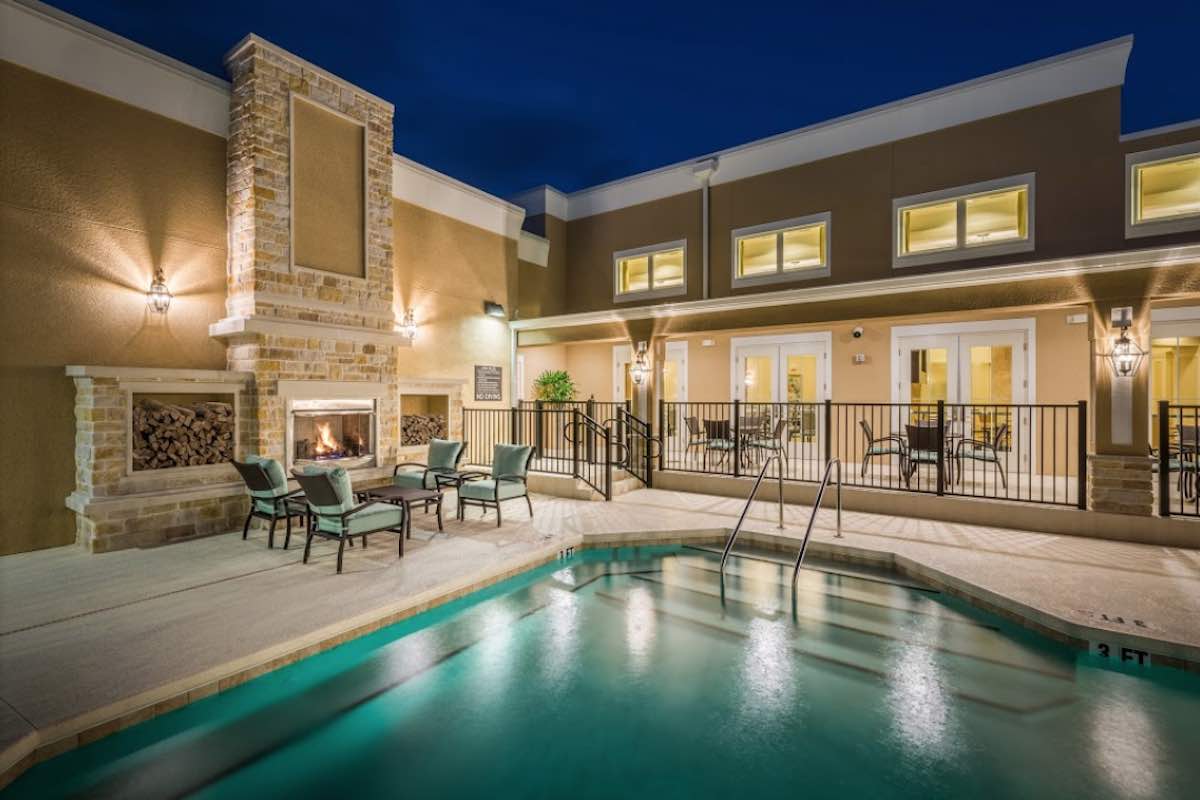 lake nona pools