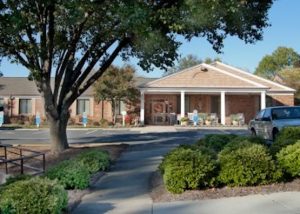 White Oak Manor-Charlotte | Retirement Living