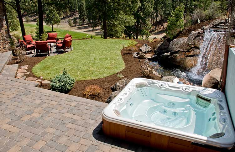 8 Important Features to Consider  Before Buying a Hot Tub 