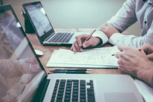Choosing the right financial advisor: A retirement-era essential