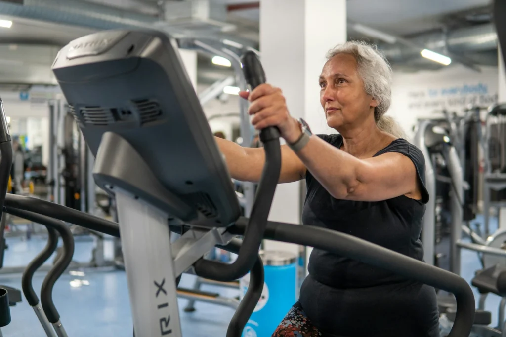 Stronger muscles may help protect aging brains