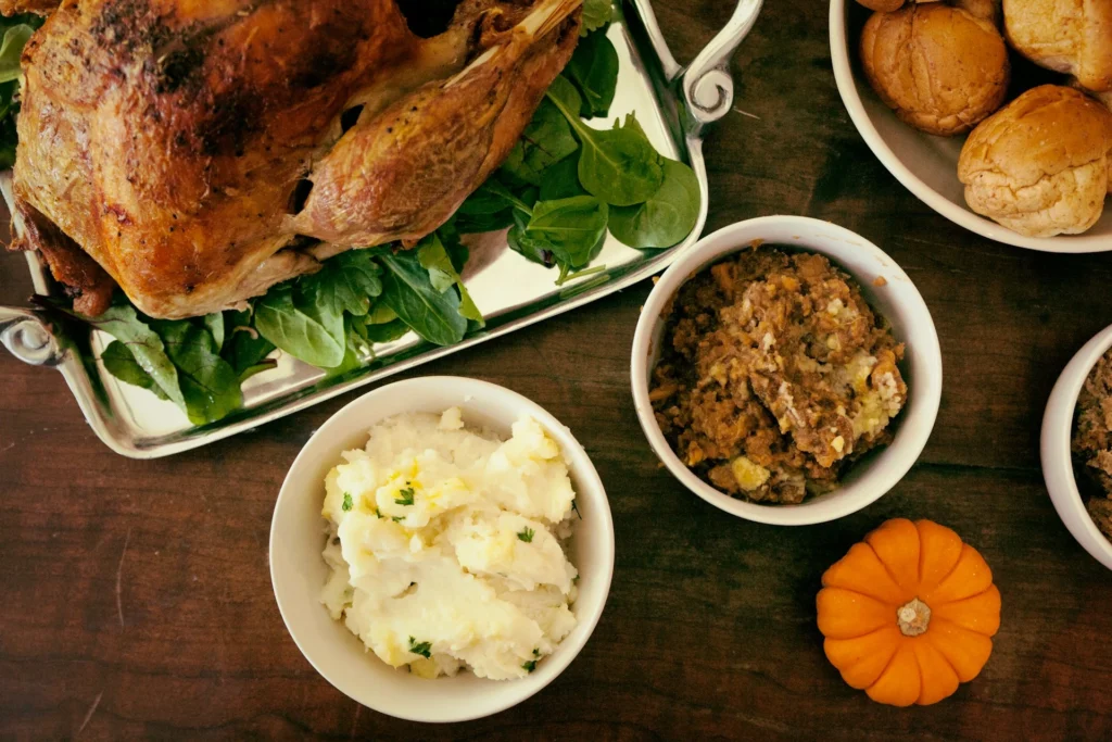 Restaurants are offering Thanksgiving bundles to feed the family