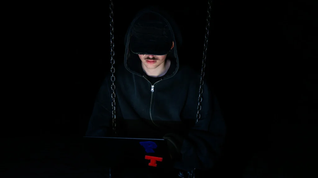 How to avoid the ‘ghost tapping’ scam