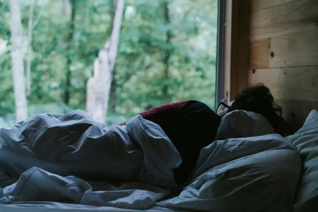 Older women with sleep problems may face a higher Alzheimer’s risk