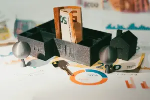Reverse mortgage scams target retirees as housing wealth grows