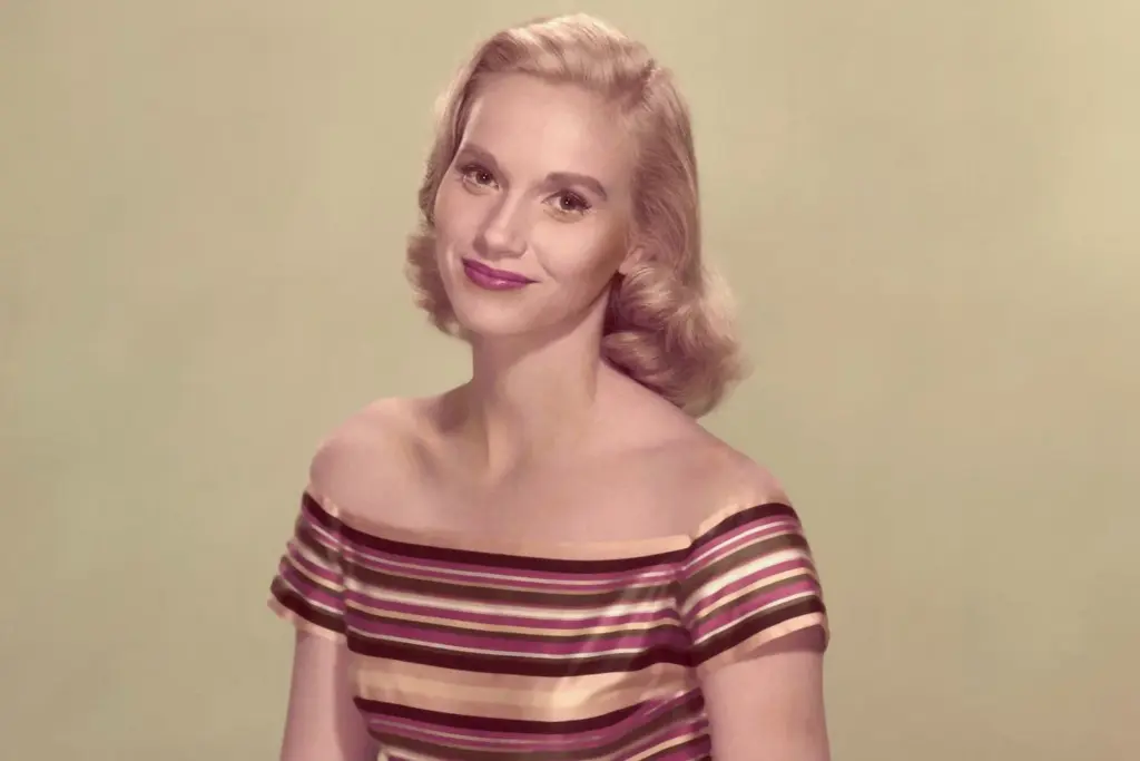 Eva Marie Saint dies at 102, leaving a legacy of quiet strength and screen elegance